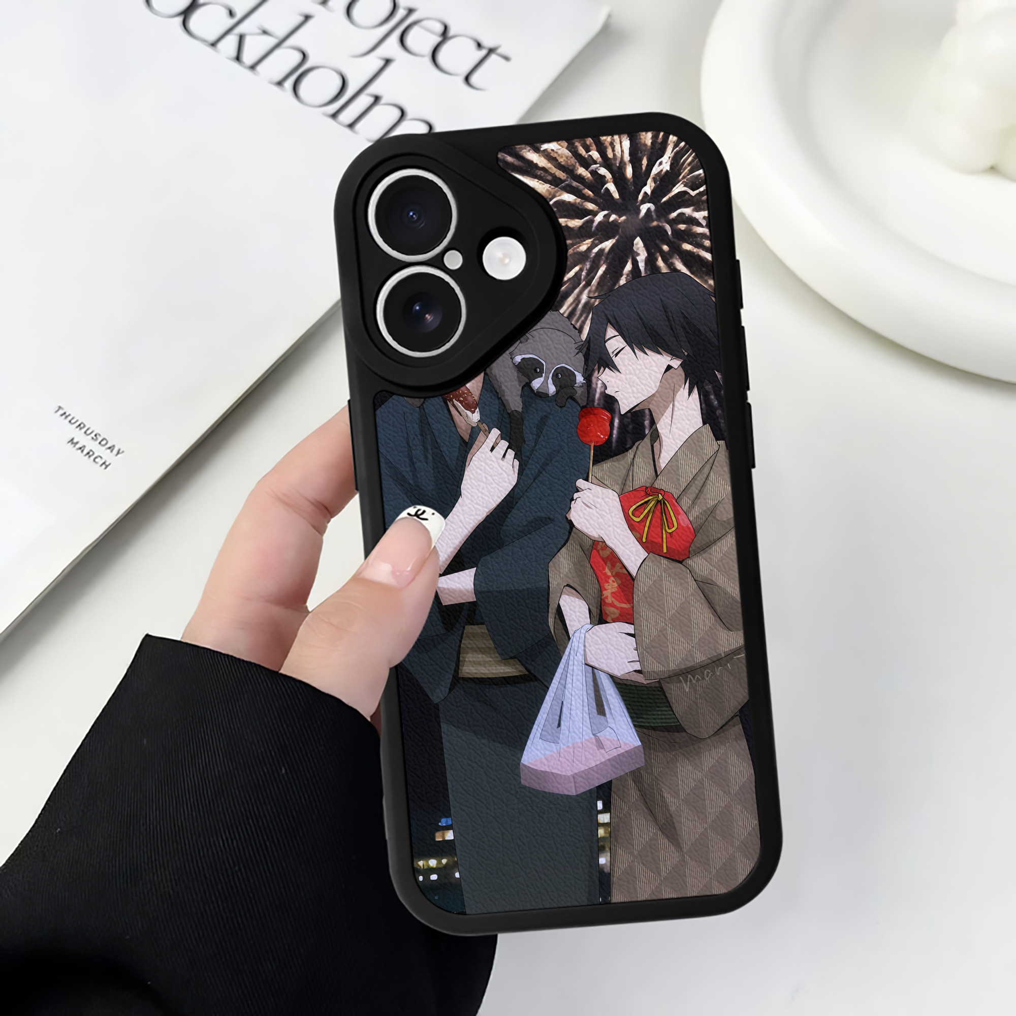 （画像用） 文豪ストレイドッグス Bungo Stray Dogs 【iPhone 16シリーズ対応】シリコンスマホケース（レザー調） 材質：シリコン